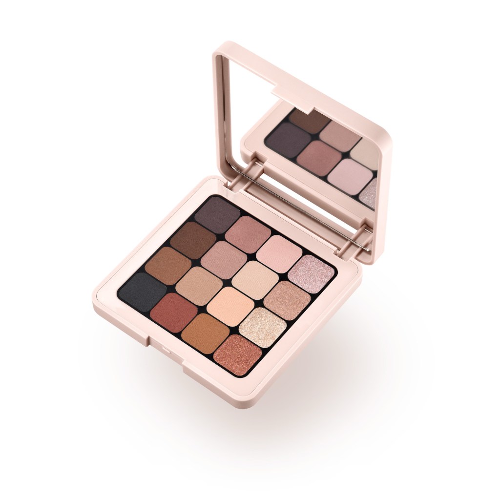 Emma Roberts x KIKO MILANO Limited Edition&nbsp;Collection